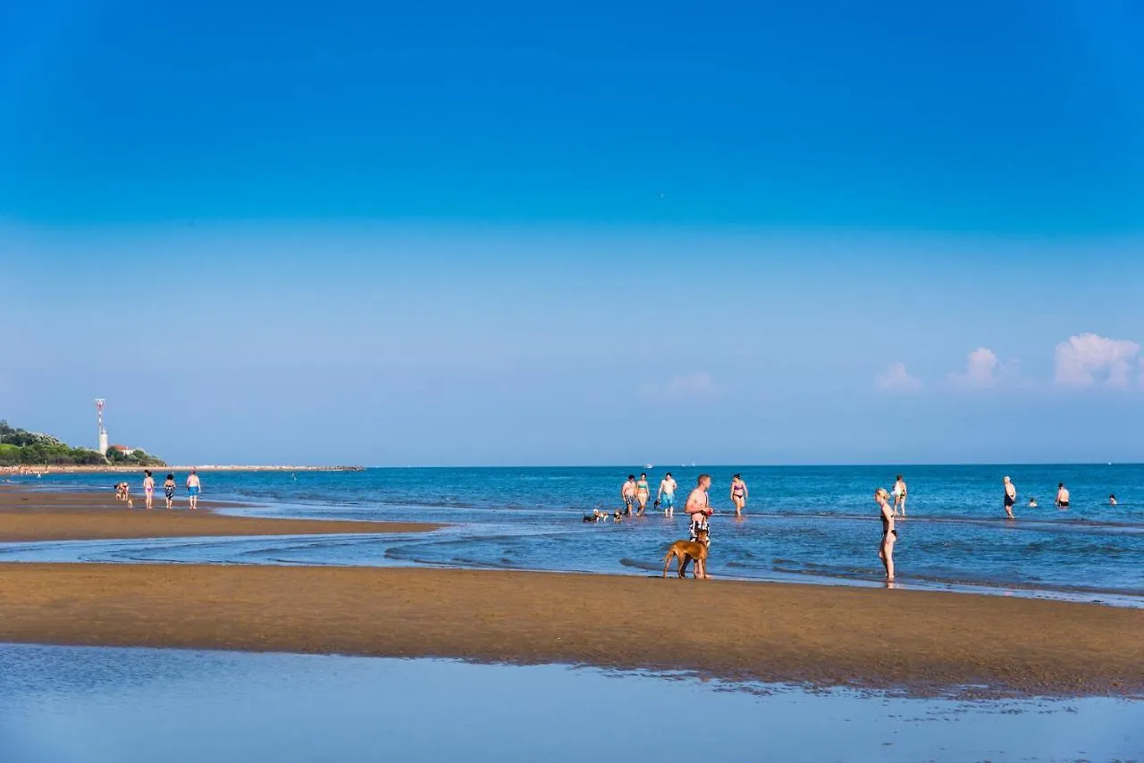 Girasoli Bibione 0*,  Italy